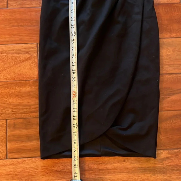 On Shoulder Love By Design Black Dress Size S - Picture 12 of 12